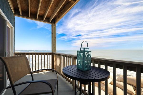 Oceanfront Escape at She Shed By The Seashore