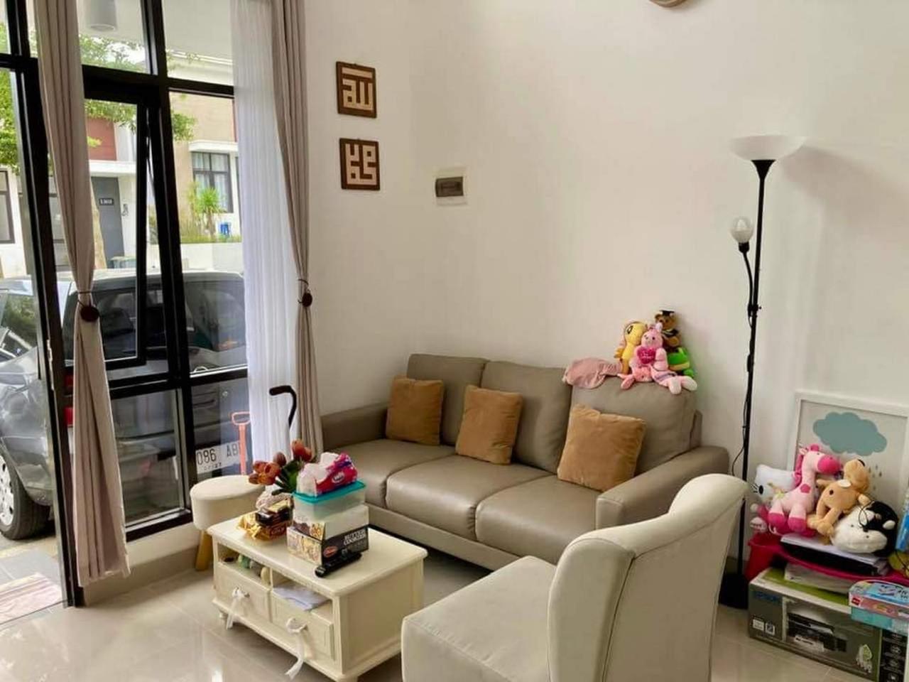 RAM Homestay Sharia, 5 Adults 1 Child, Ideal Stay Between Bromo & South Malang Beaches