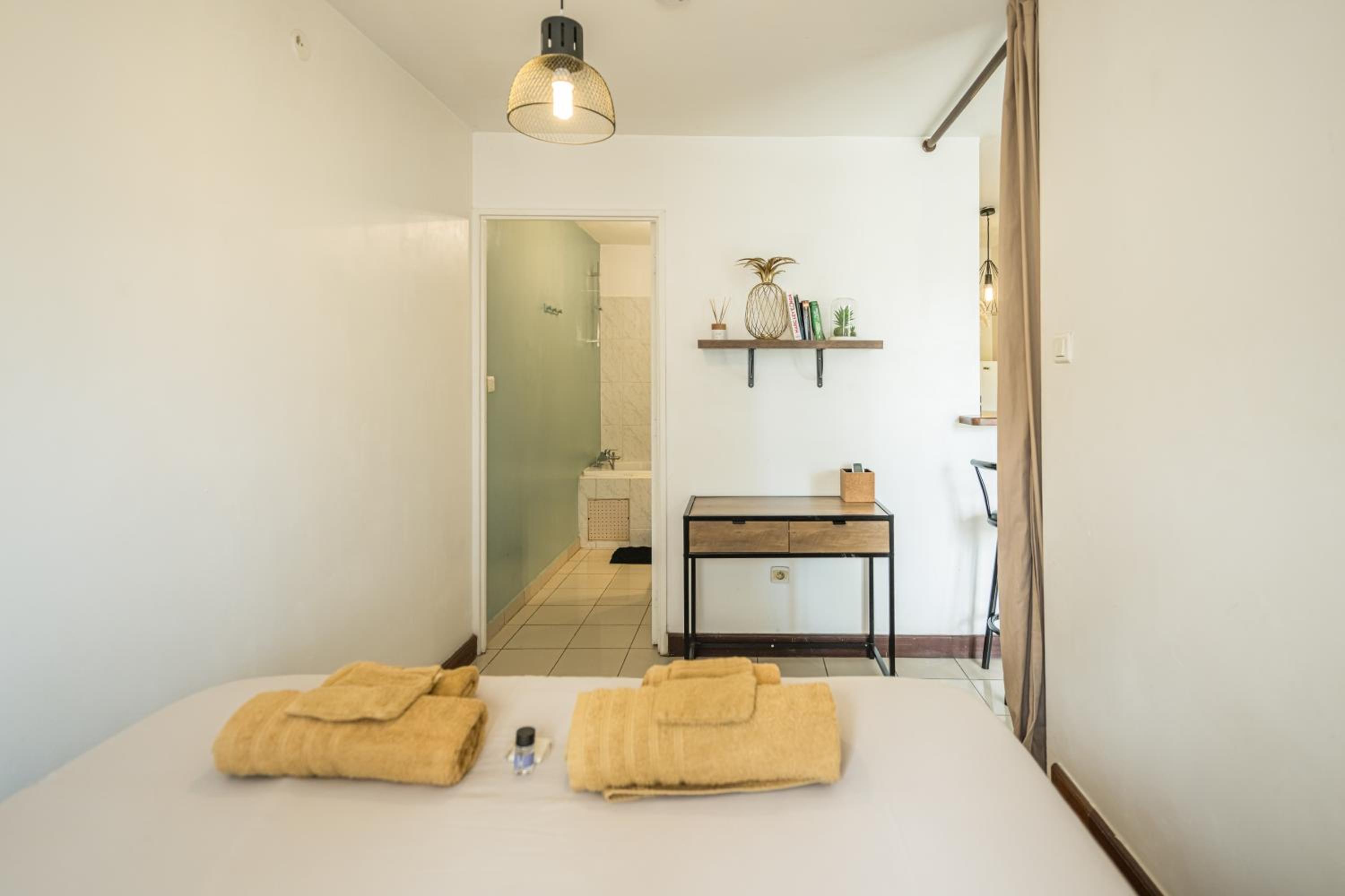 Le Ti Cosy - Cocon climatisé - 2 voyageurs view 5