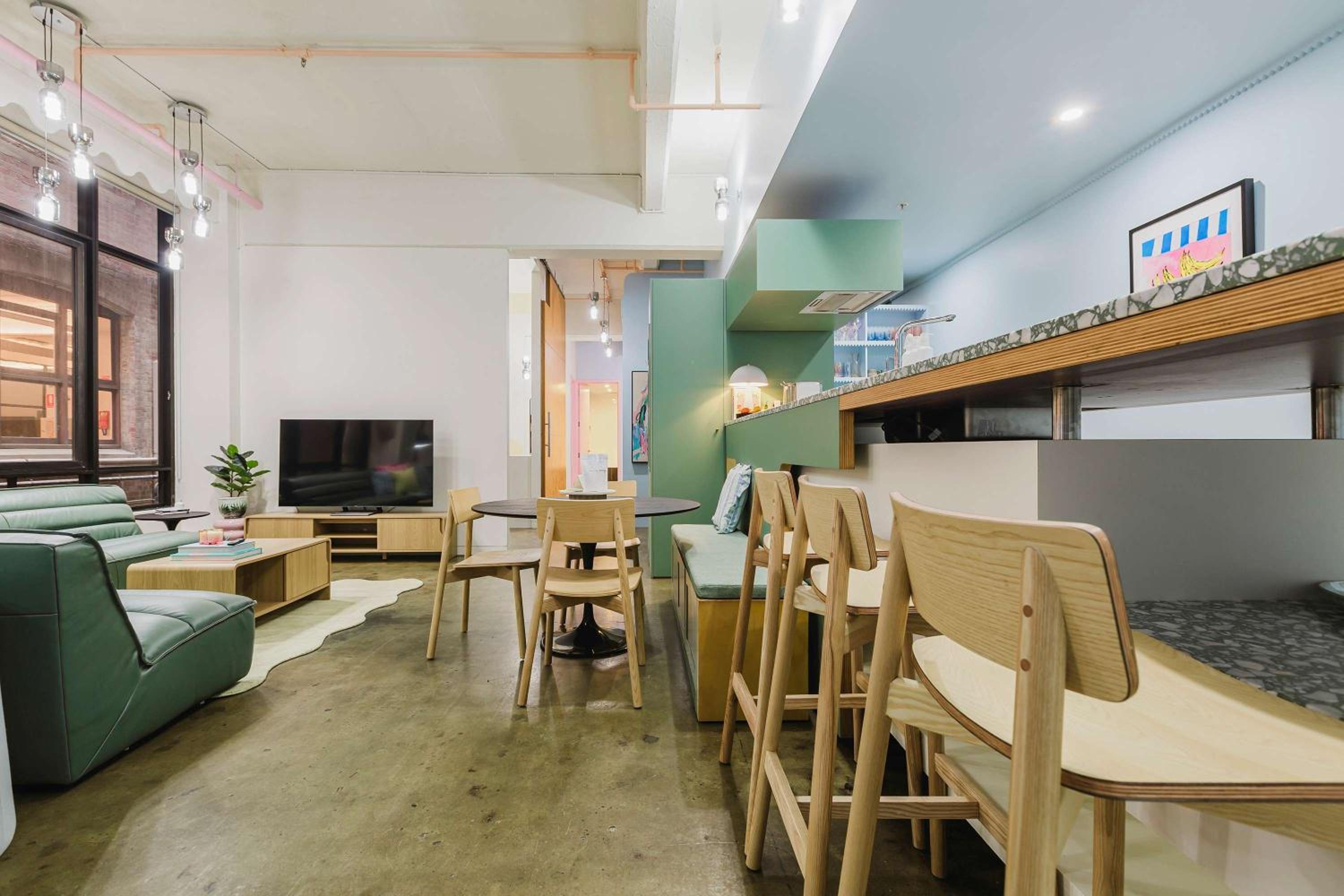 VAQUAY Brightside Basement In Melbourne CBD
