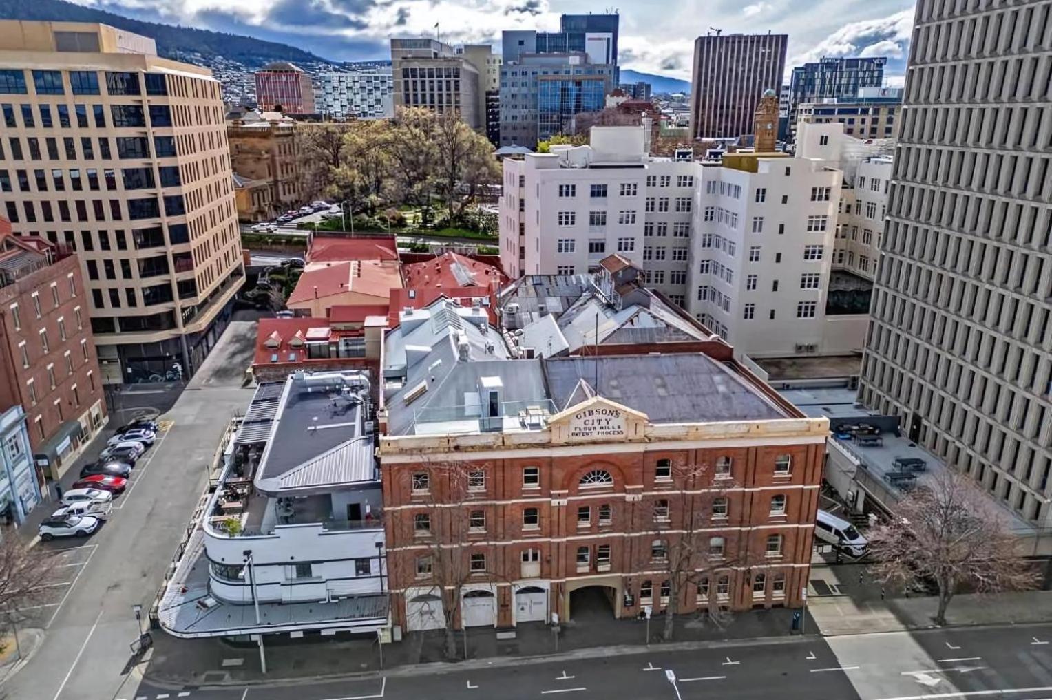 Gibson Mill waterfront loft apartment - 303