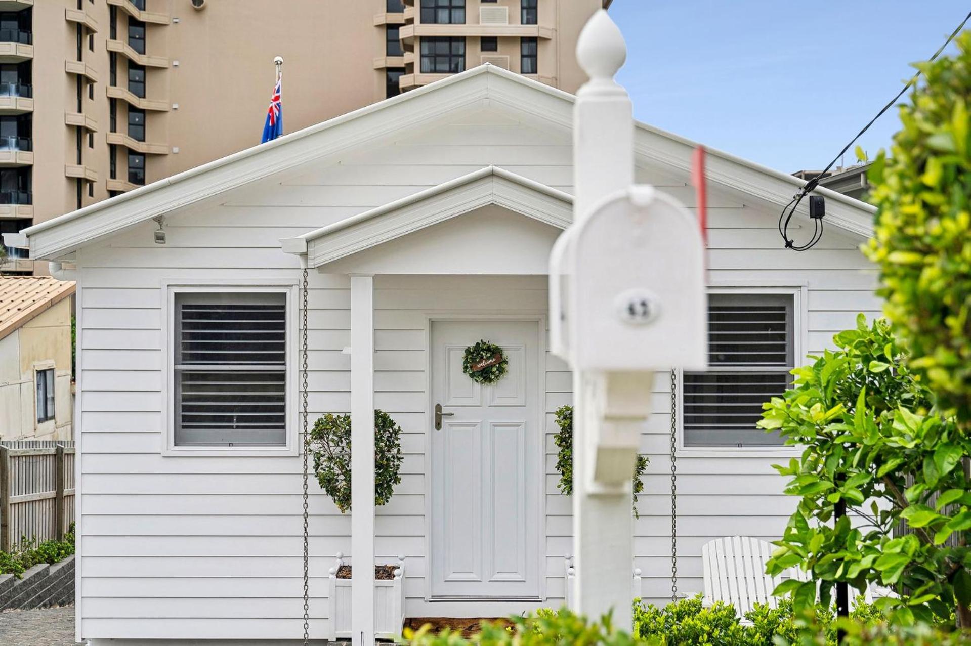 Cottage Coolum