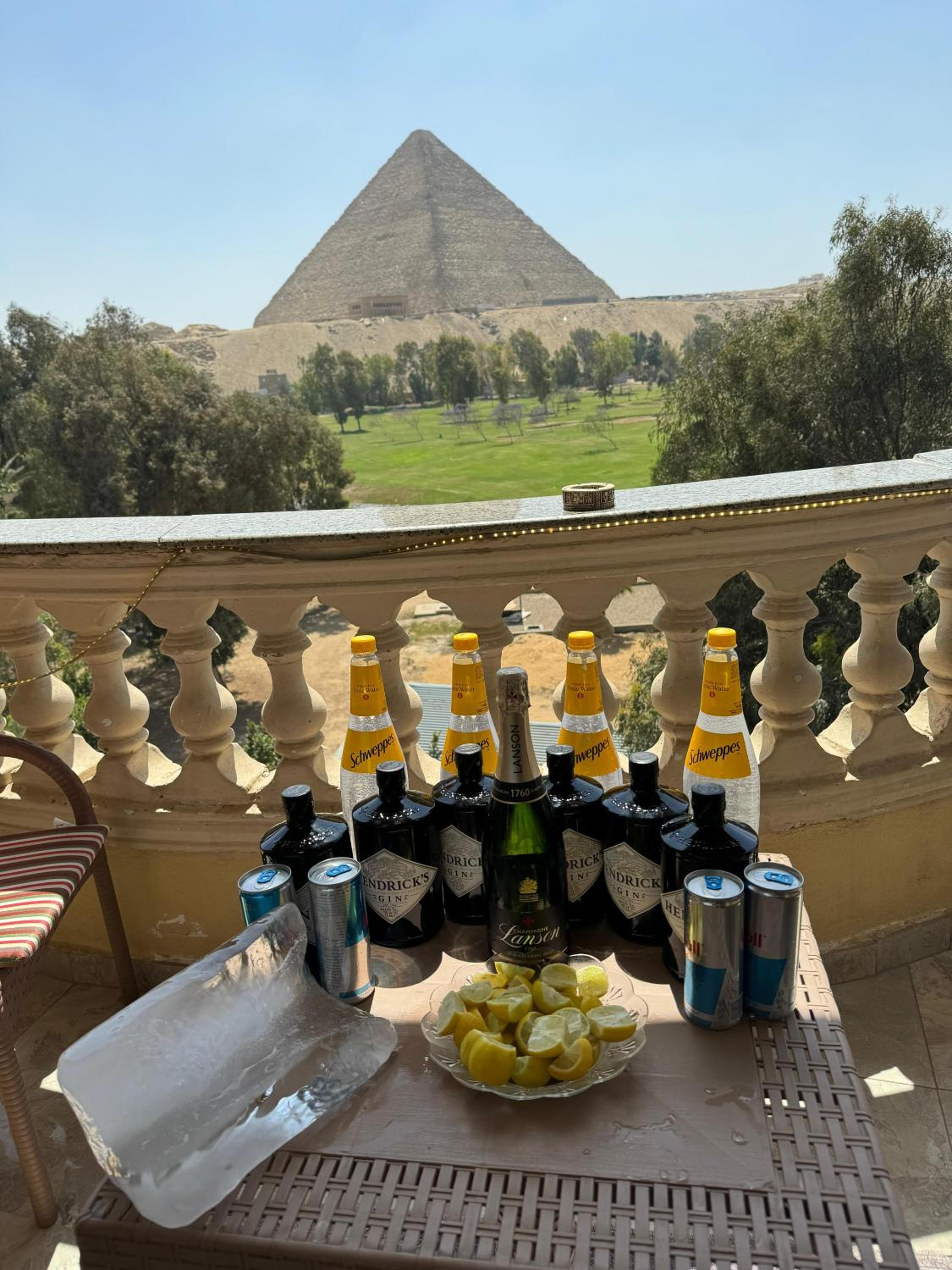 Pyramids Golf view suites