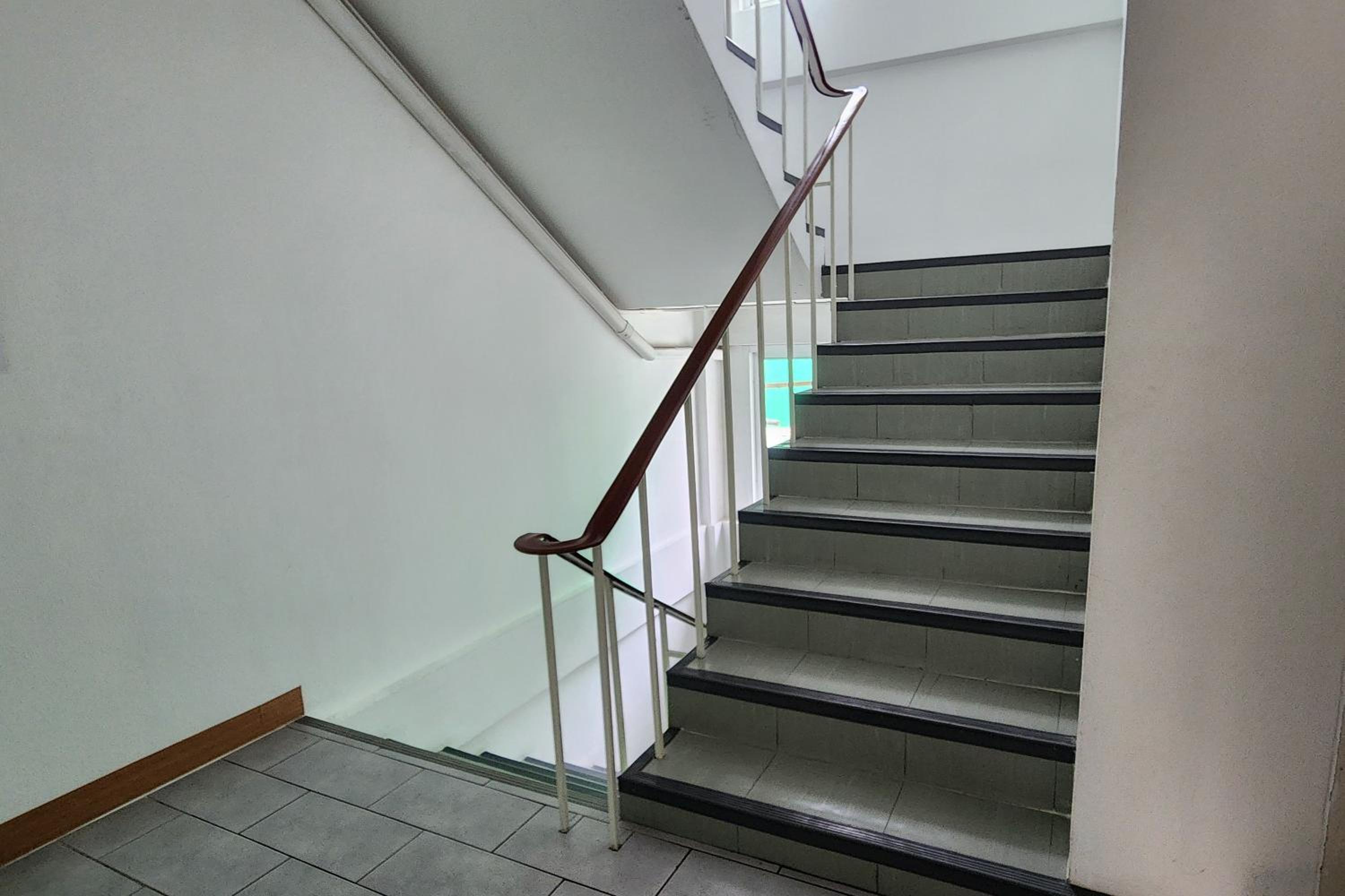 Ease Hostel