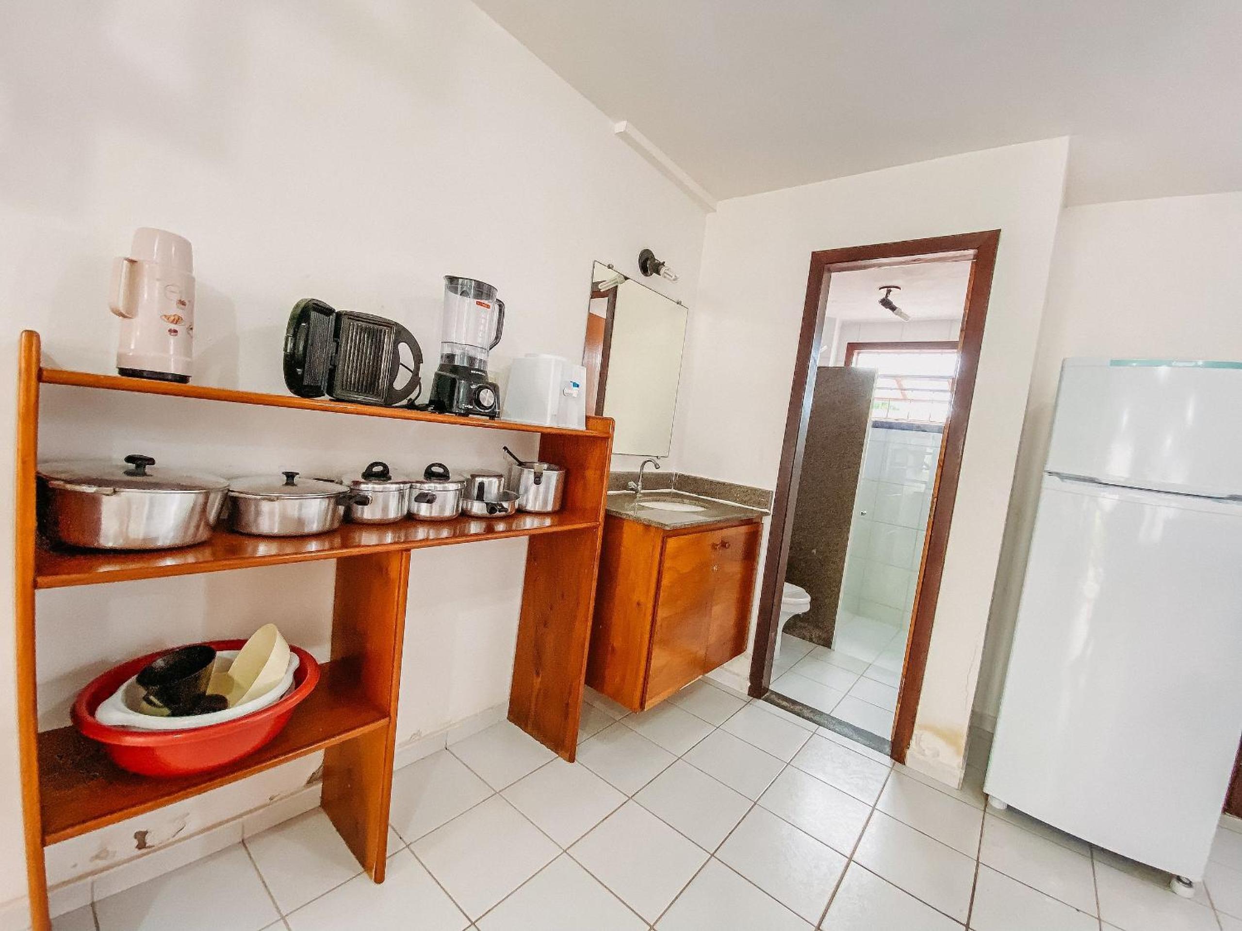 Casas no Residencial Mont Sinai com 2 ou 3 suítes (todas com ar), internet privativa 300MBPS a aproximadamento 250m da Praia de Taperapuã, condomínio com p