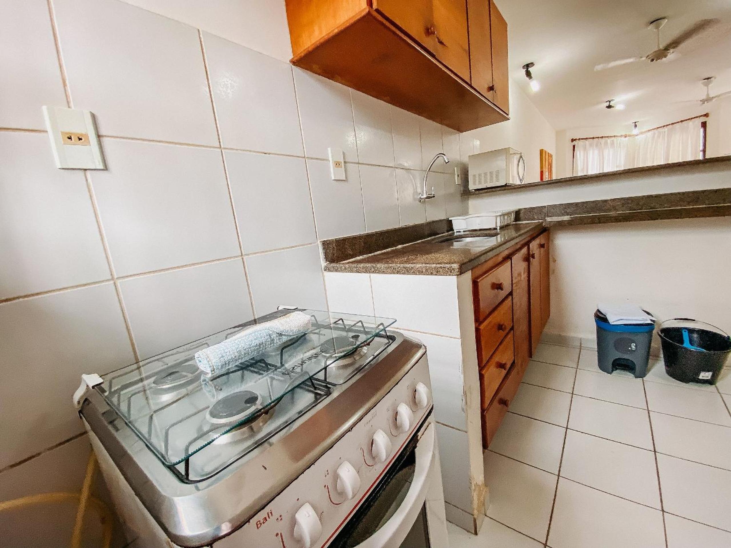 Casas no Residencial Mont Sinai com 2 ou 3 suítes (todas com ar), internet privativa 300MBPS a aproximadamento 250m da Praia de Taperapuã, condomínio com p