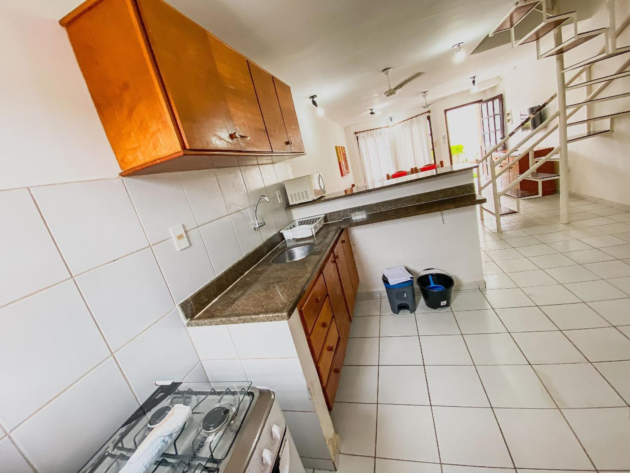 Casas no Residencial Mont Sinai com 2 ou 3 suítes (todas com ar), internet privativa 300MBPS a aproximadamento 250m da Praia de Taperapuã, condomínio com p