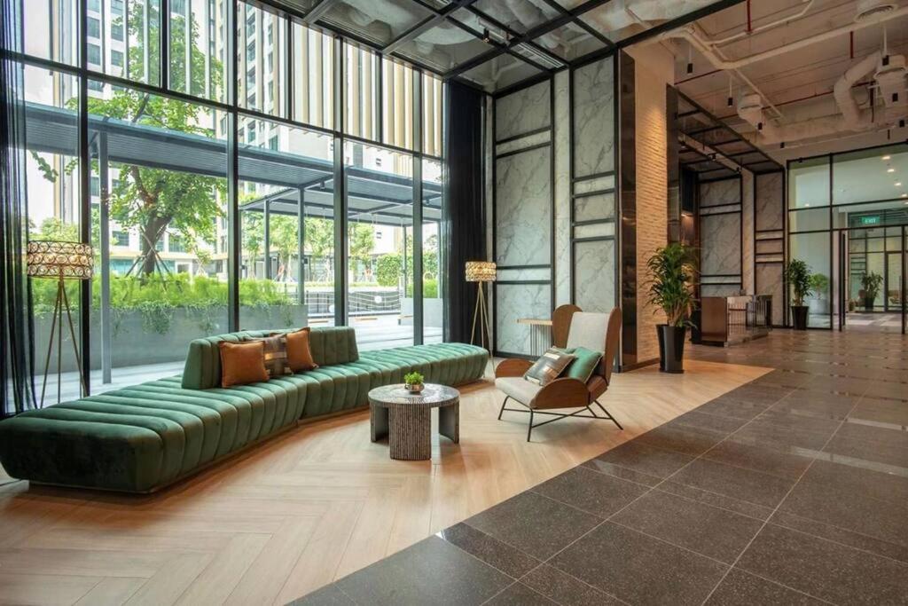 2 Bedroom Minimal Luxury Apartment