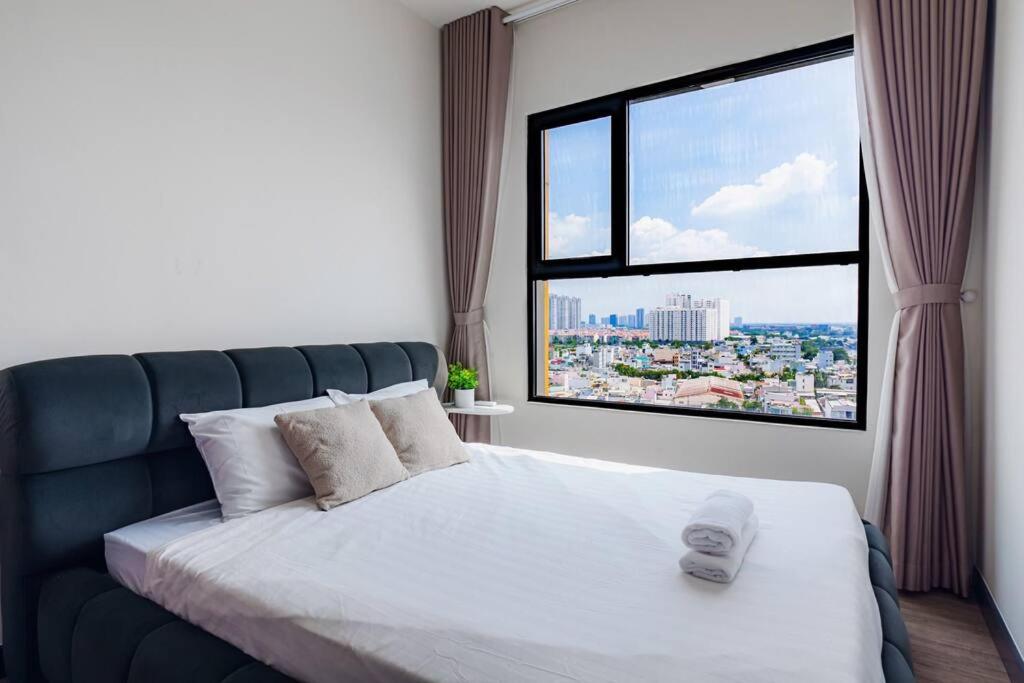 2 Bedroom Minimal Luxury Apartment