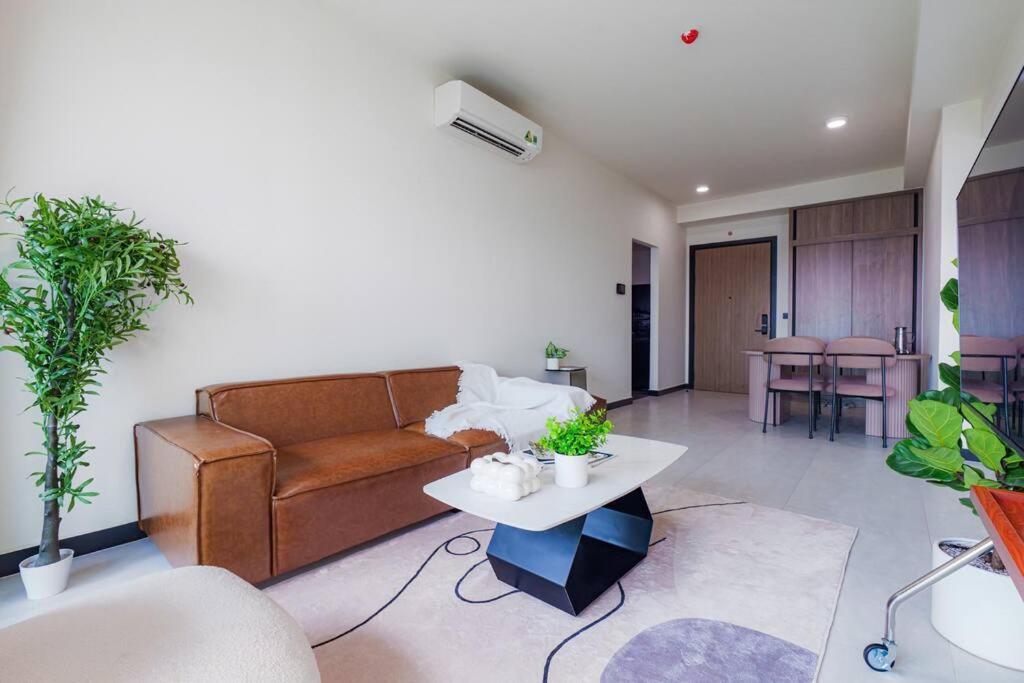 2 Bedroom Minimal Luxury Apartment