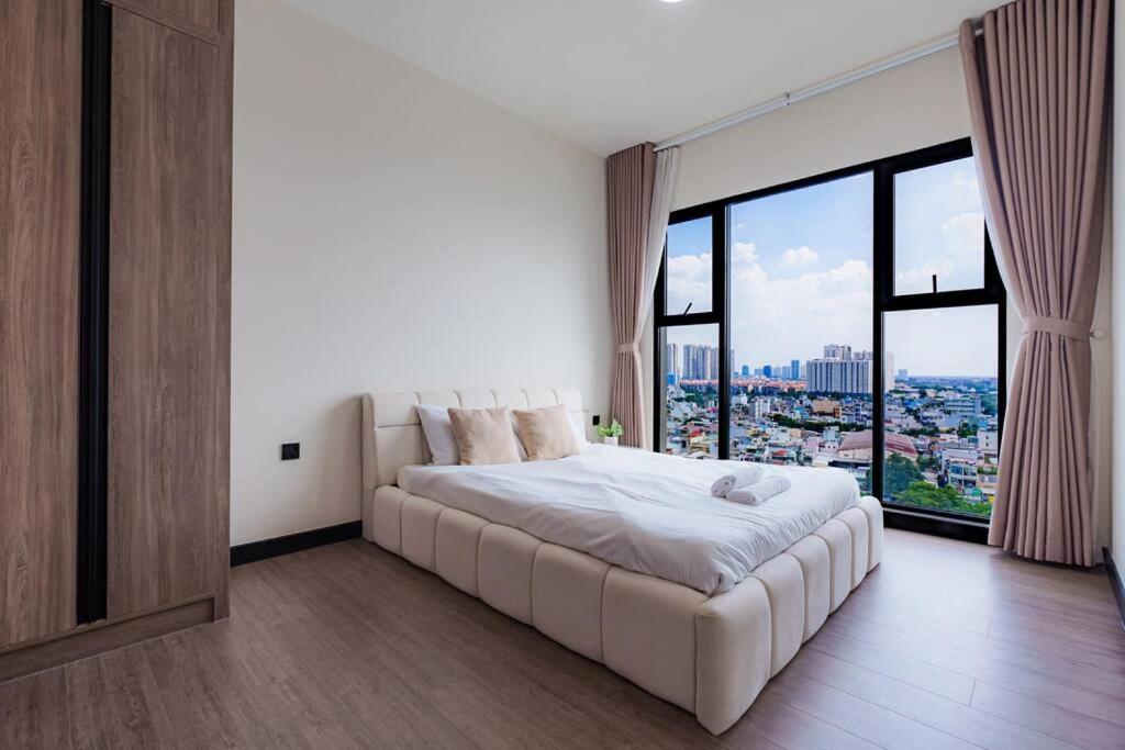 2 Bedroom Minimal Luxury Apartment