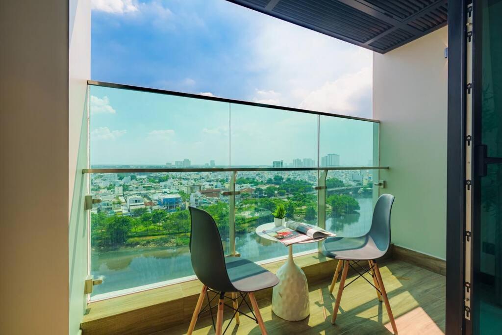 2 Bedroom Minimal Luxury Apartment