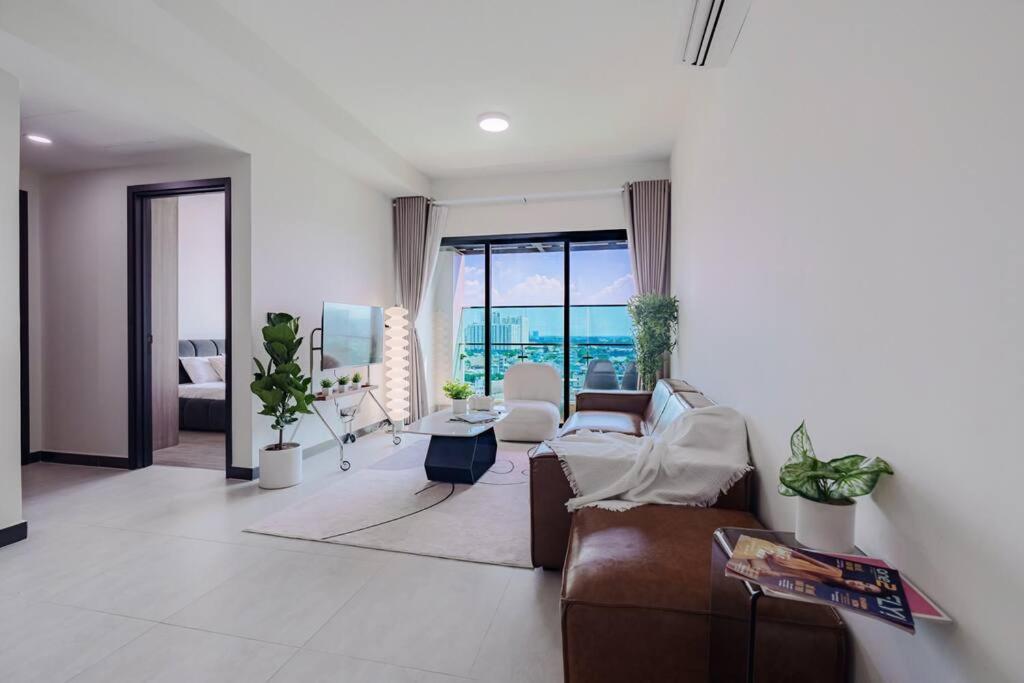 2 Bedroom Minimal Luxury Apartment