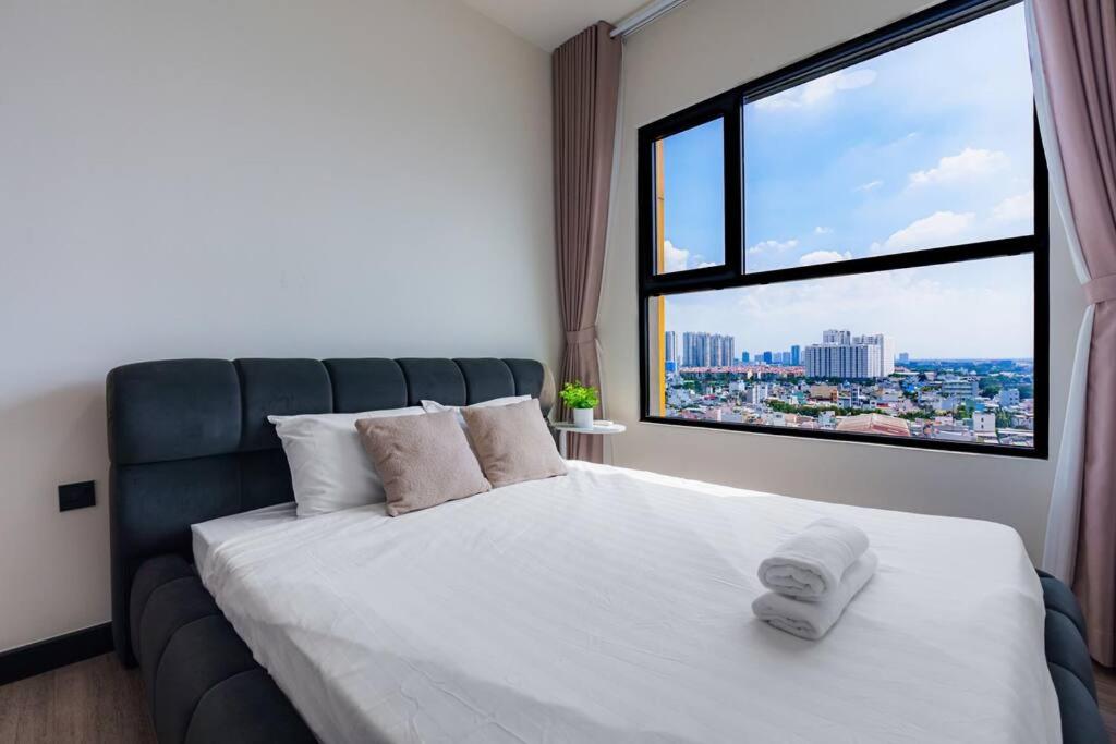 2 Bedroom Minimal Luxury Apartment