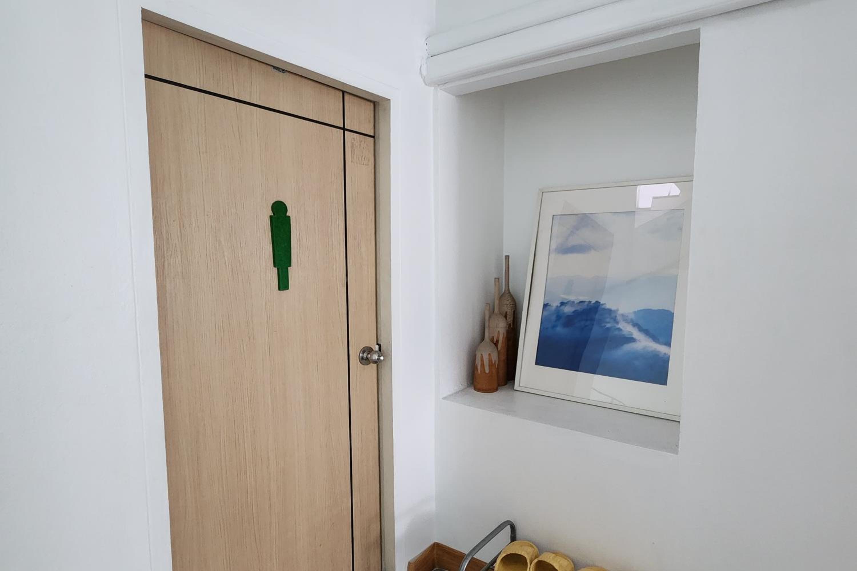 Ease Hostel
