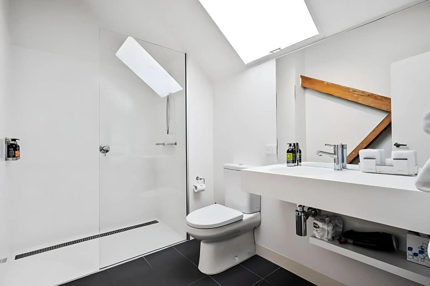 Gibson Mill Penthouse with private balcony - 302