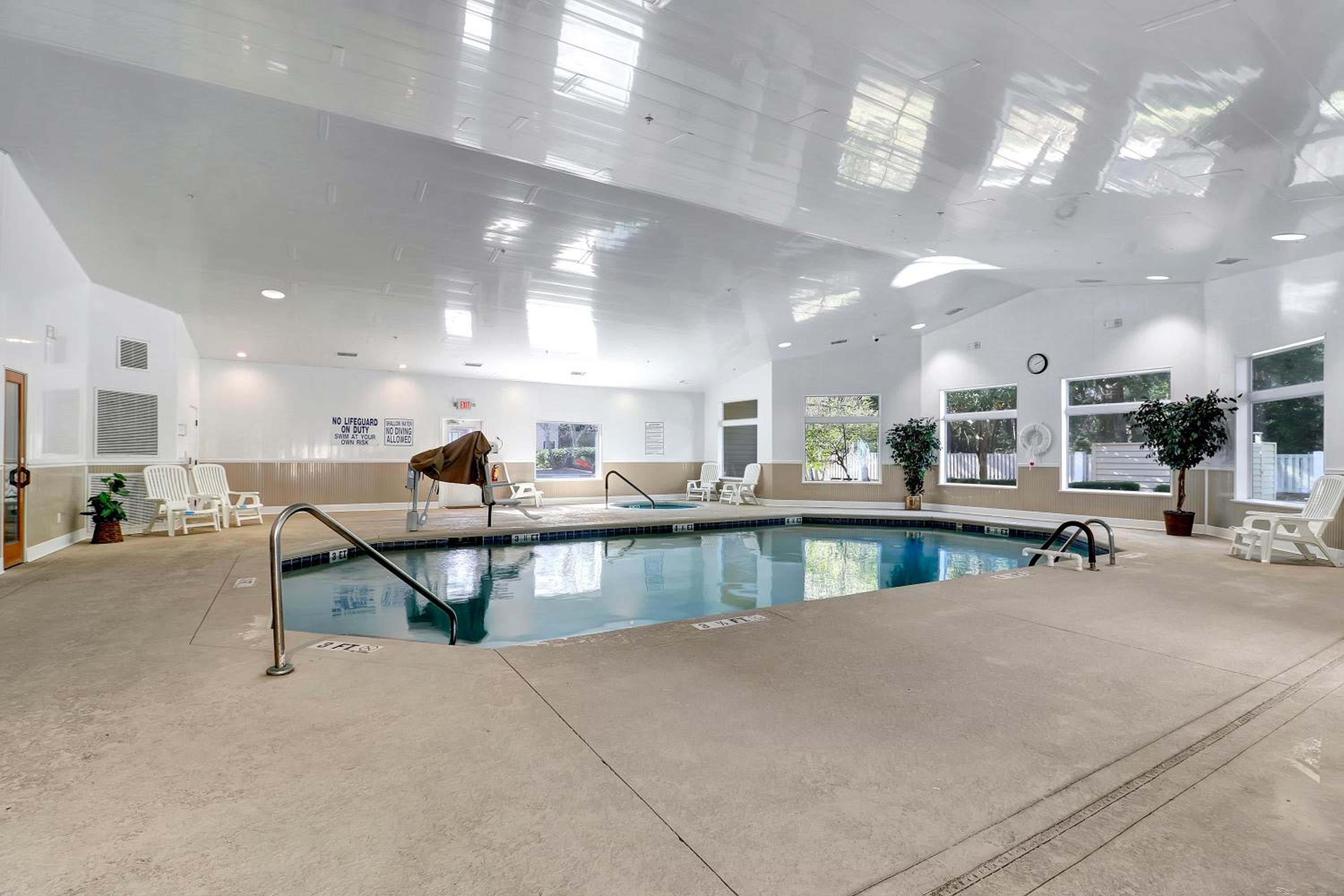 Pools - Beach Access - Sauna - Indoor Pool