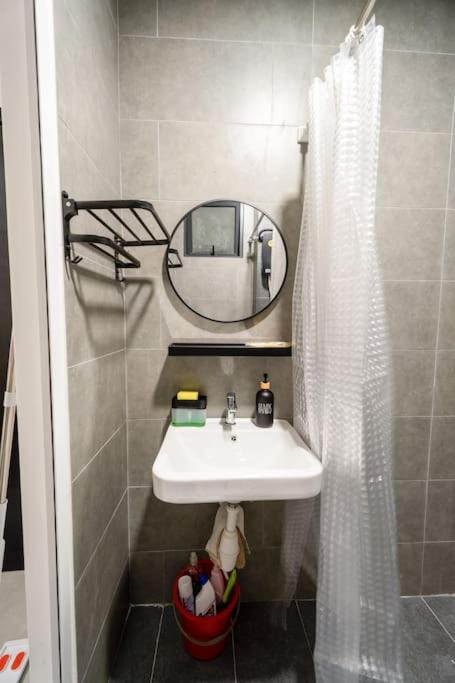 Neu Suites By Cozy Unit L30RB 2PAX near KLCC & Jelatek LRT