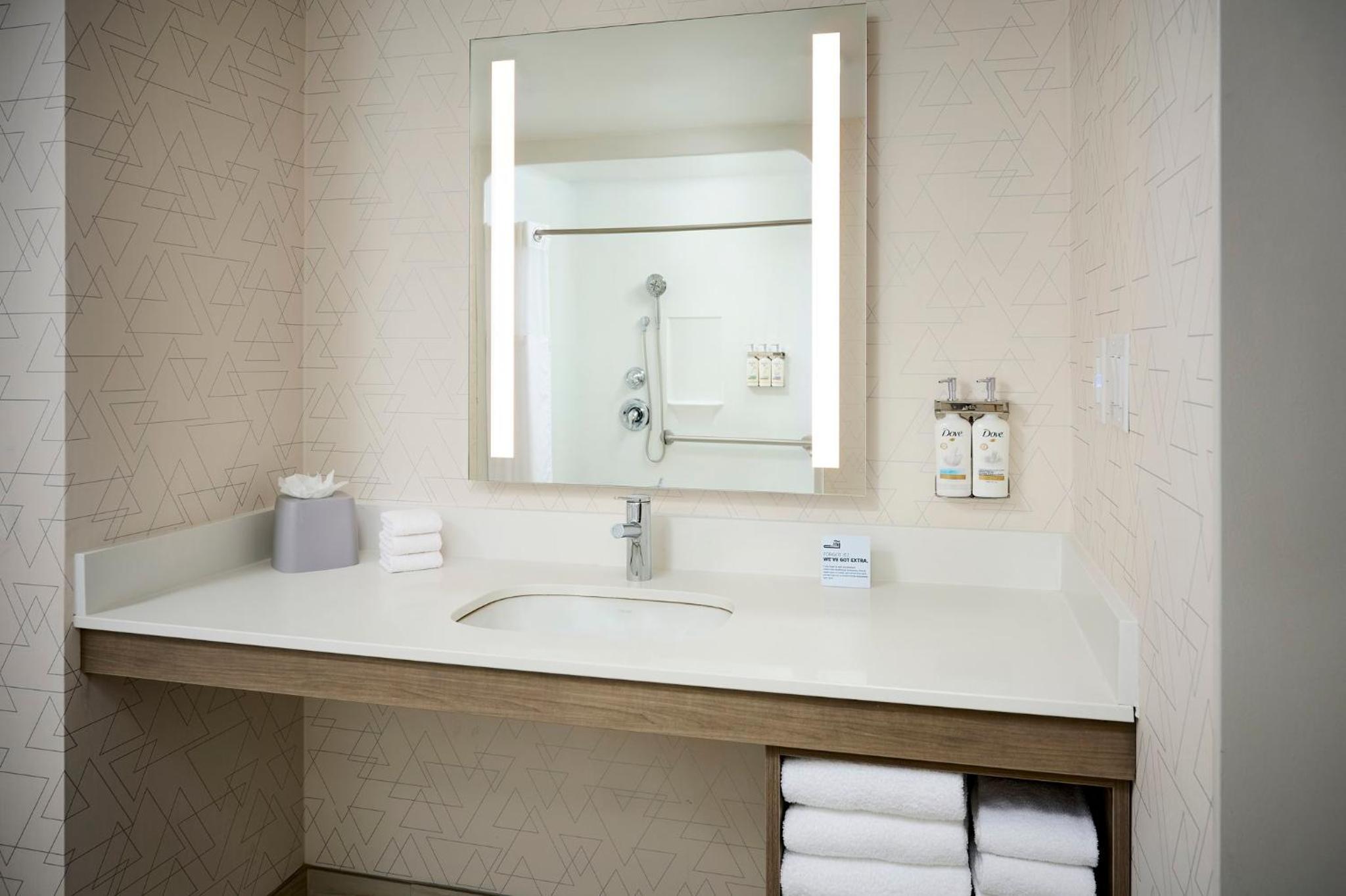 Kitchener Vacations - Holiday Inn Express  Suites Kitchener Southeast, an IHG Hotel - Property Image 49