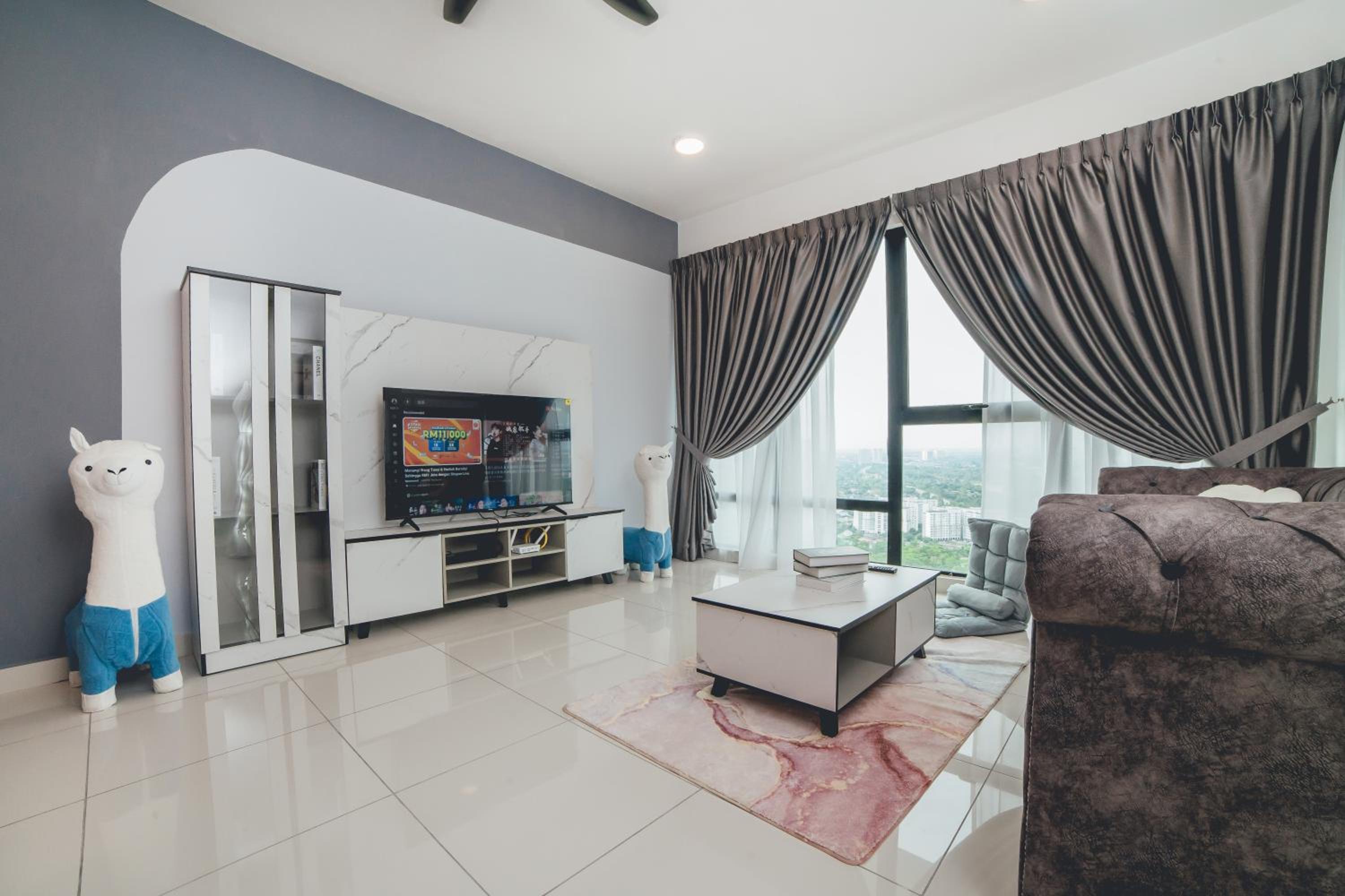 Mosaic Southkey City Calm 3BR8pax Midvalley w Bathub