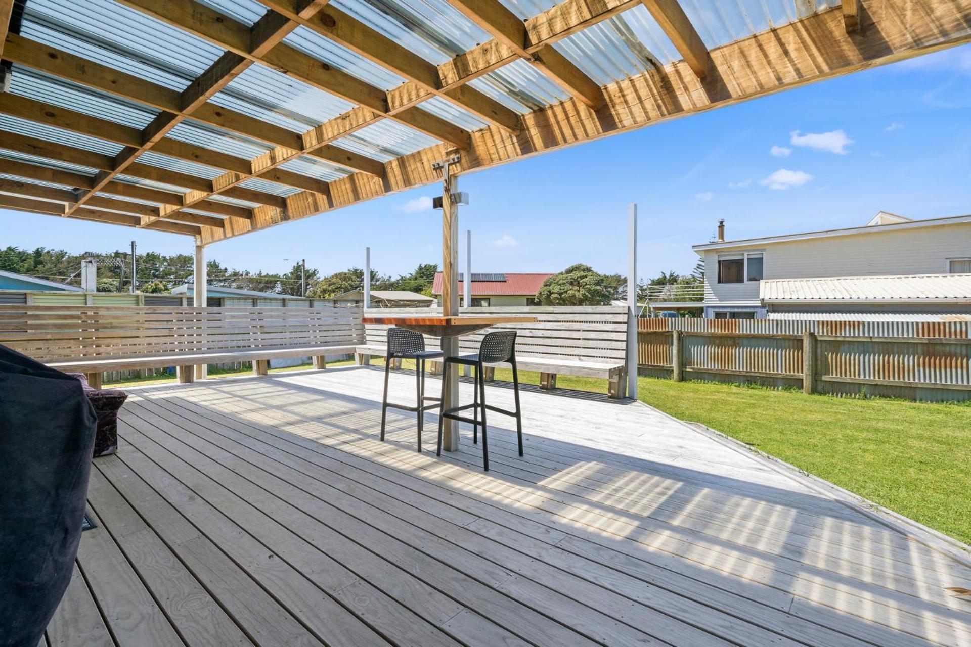 Coastal Comfort - Foxton Beach Holiday Home view 3
