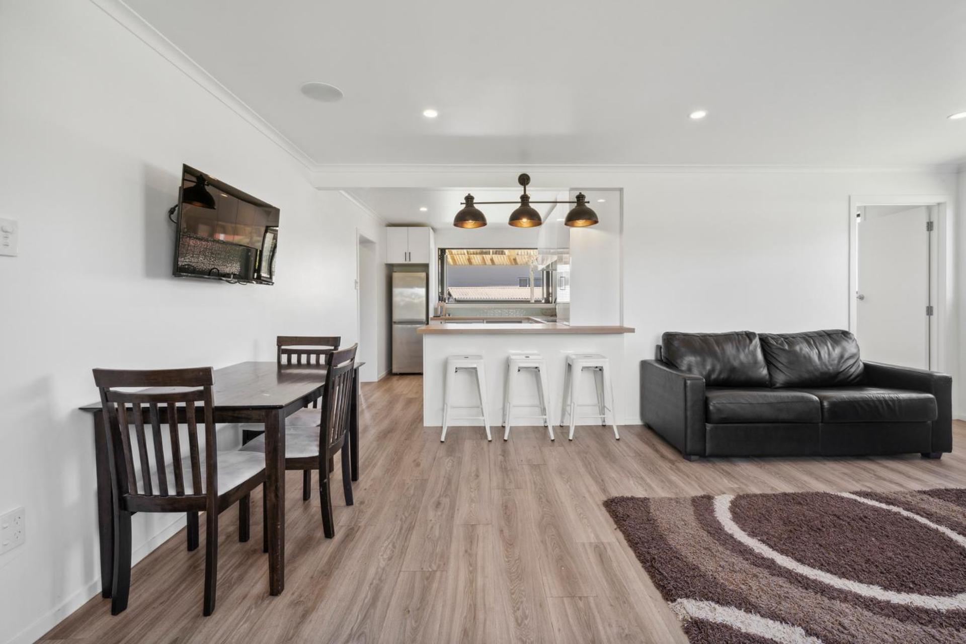 Coastal Comfort - Foxton Beach Holiday Home view 5