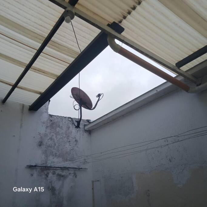 Casa grande cerca al centro