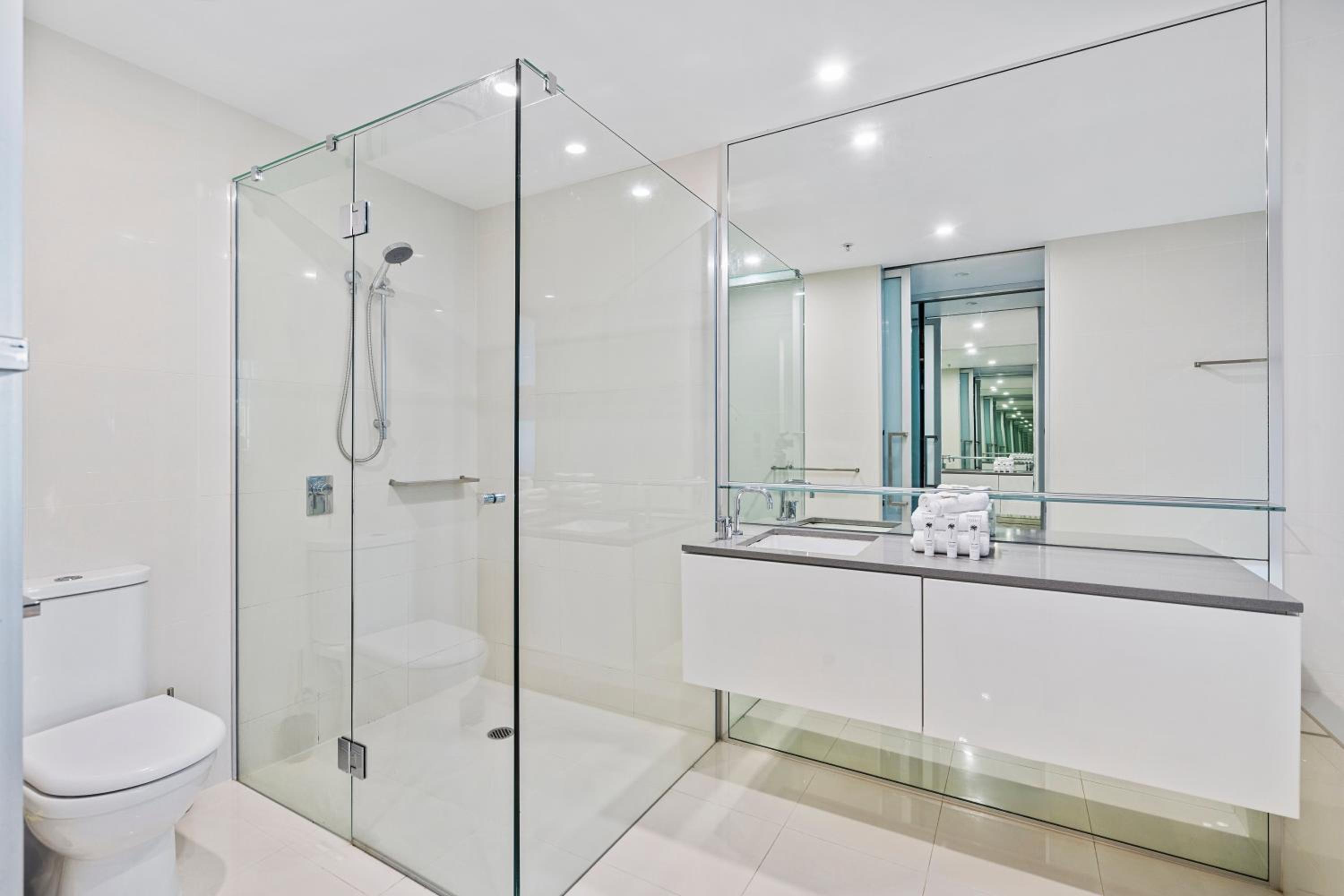 Circle on Cavill - Private Apartments - Apartment Stay