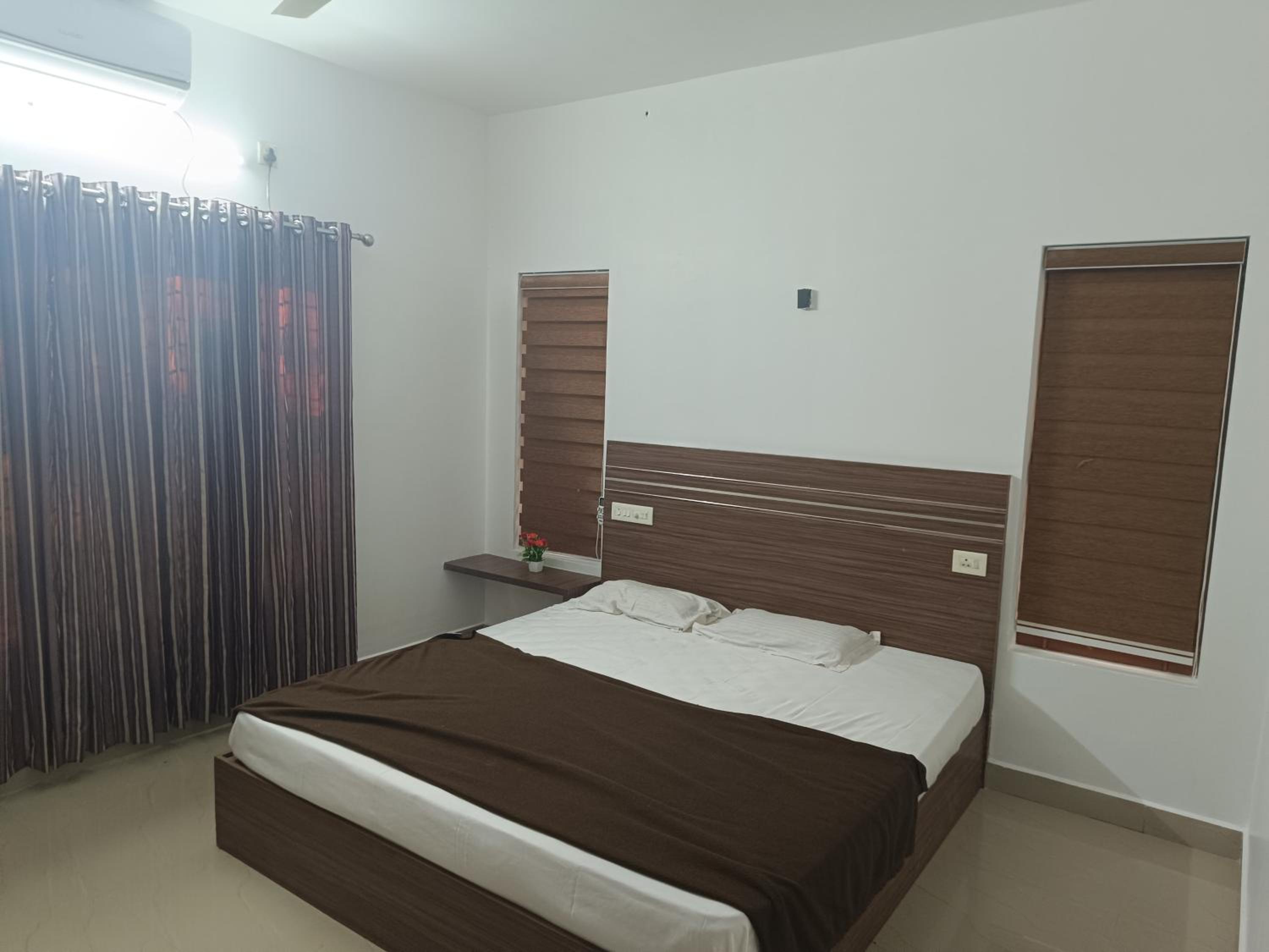 RoSEbuD Villa view 3