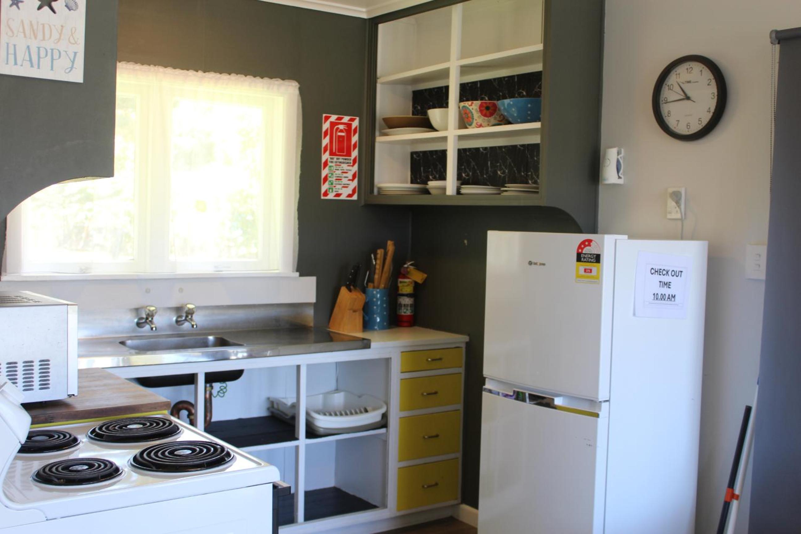 Waitangi Beach Unit A - Te Ti Beach Bach Paihia view 5