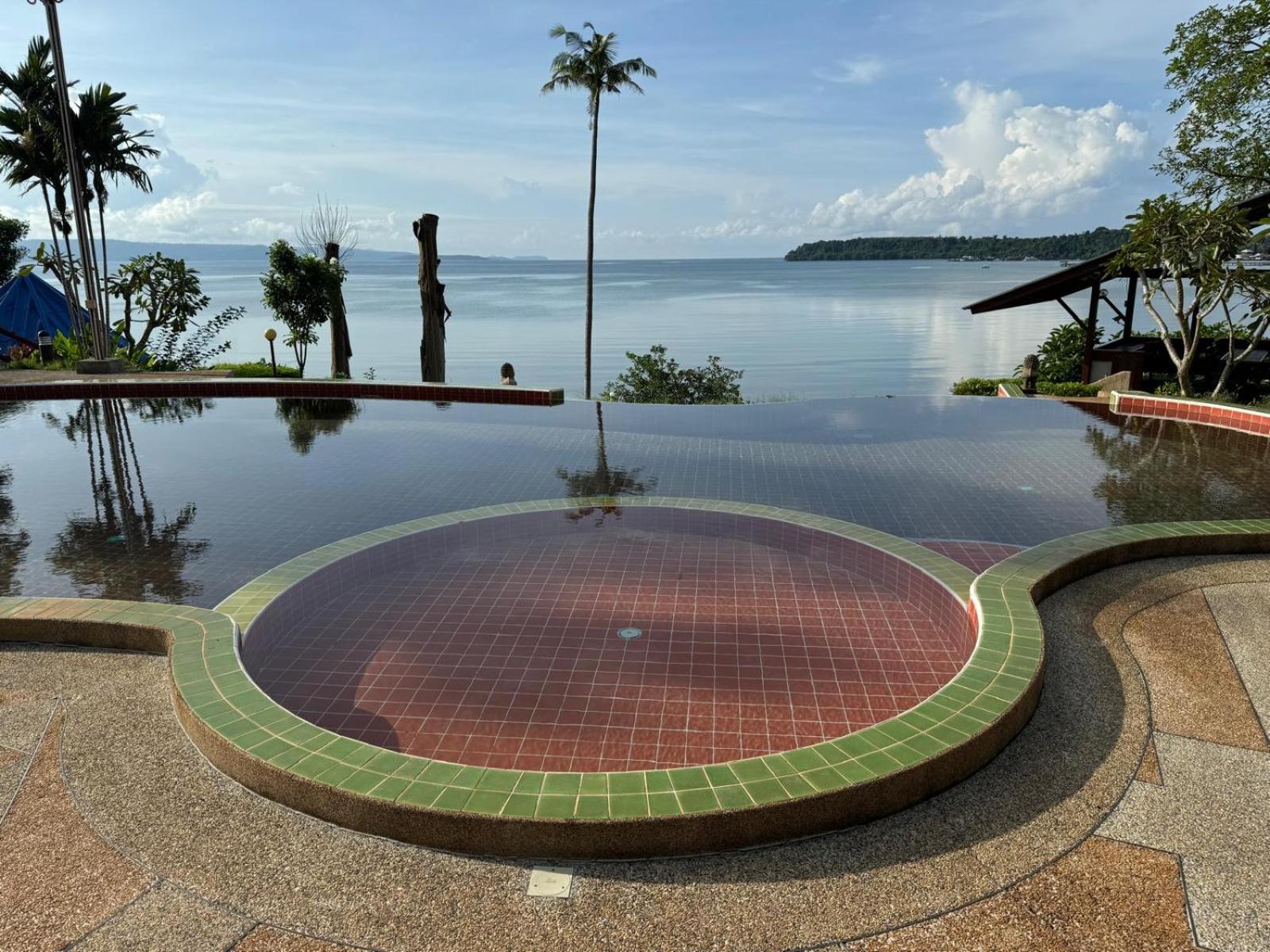 Koh Mak Buri Hut Natural Resort