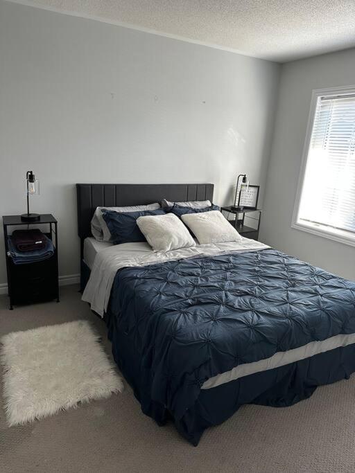Cozy Whitby Retreat - 2 Bedroom Private Townhouse