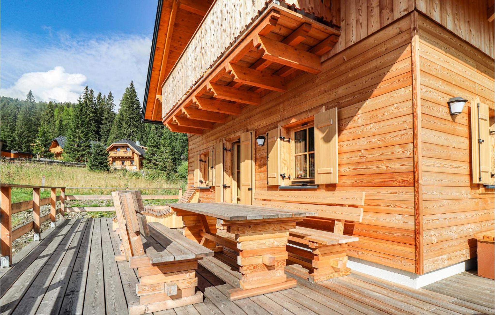 Schoenes Holzhaus In Flattnitz