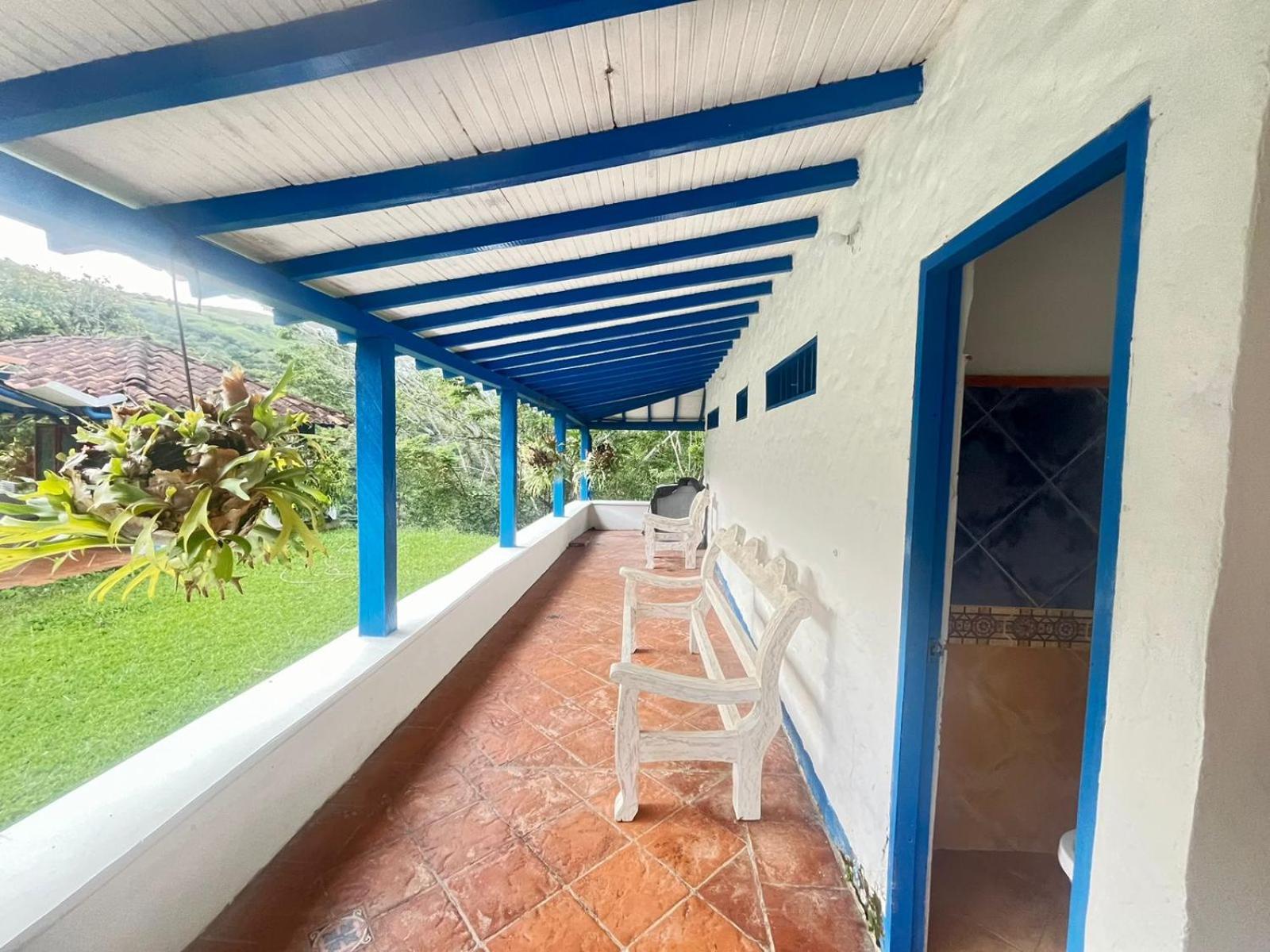finca en ebejico 5 habitaciones 30 pers