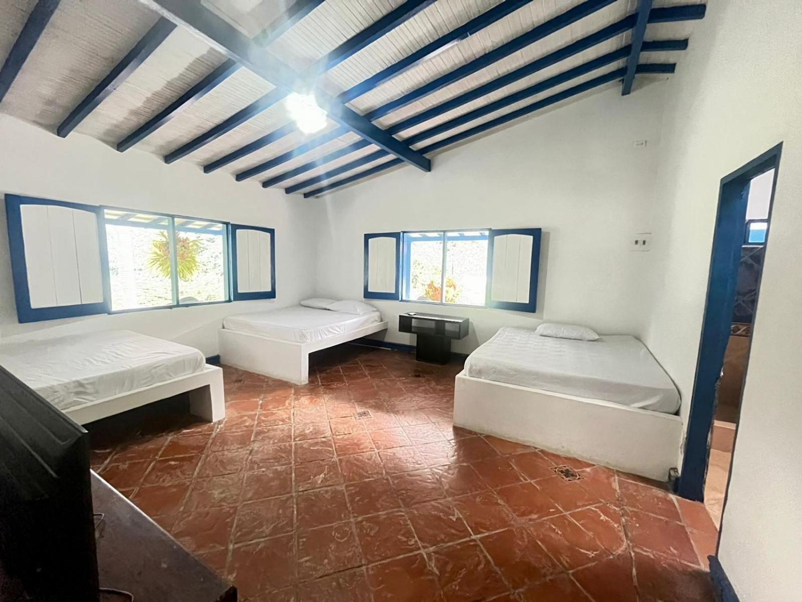 finca en ebejico 5 habitaciones 30 pers