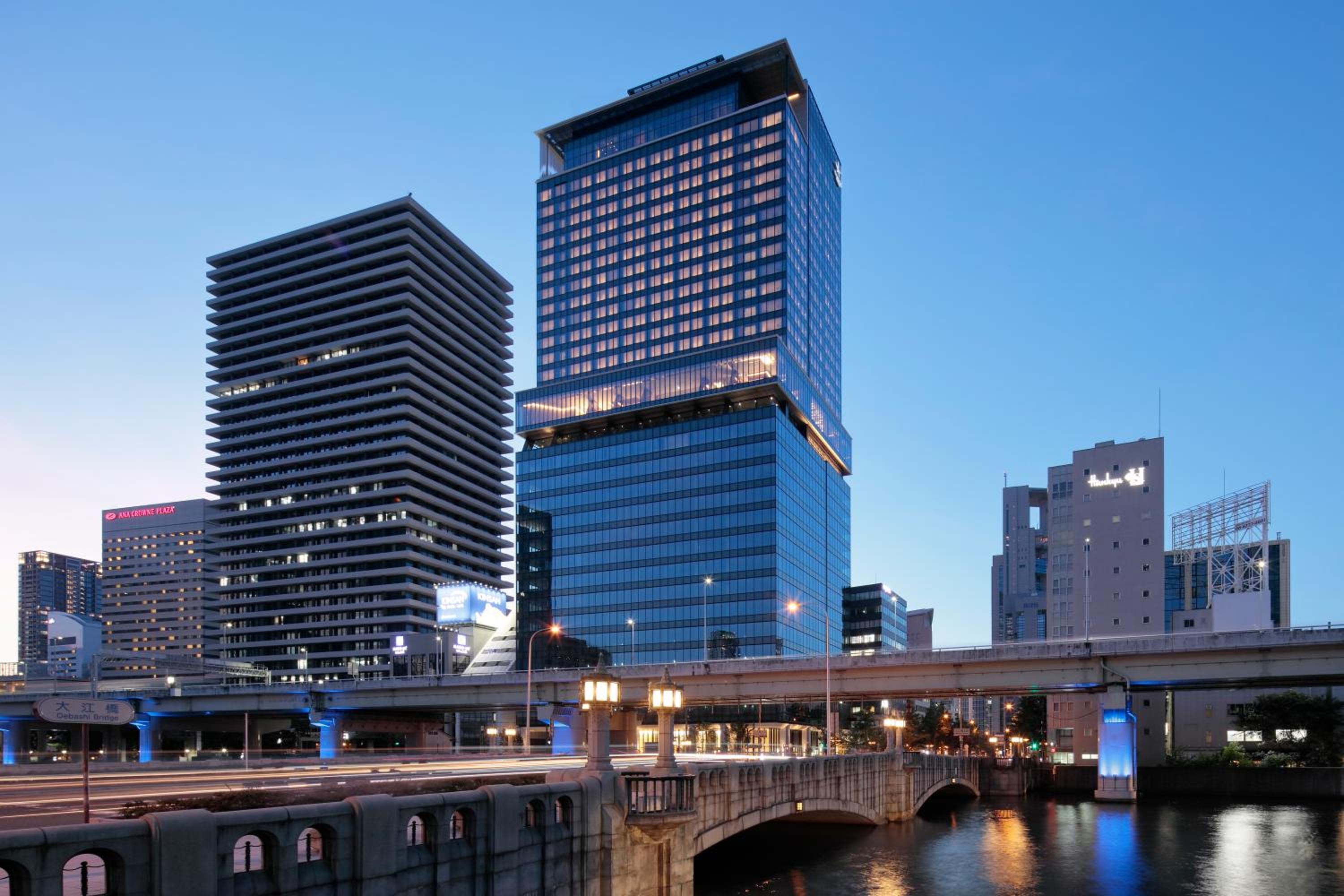 Hotel Candeo Hotels Osaka The Tower - Image 1