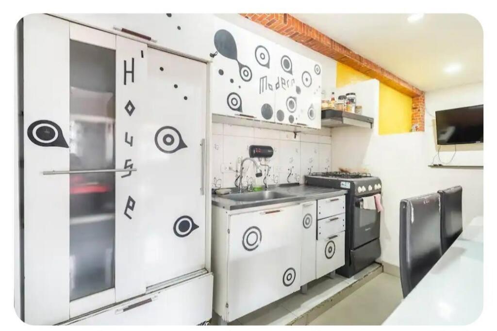 Mi casa, ahora tu casa