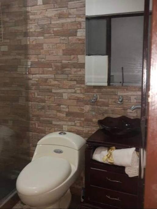 Mi casa, ahora tu casa