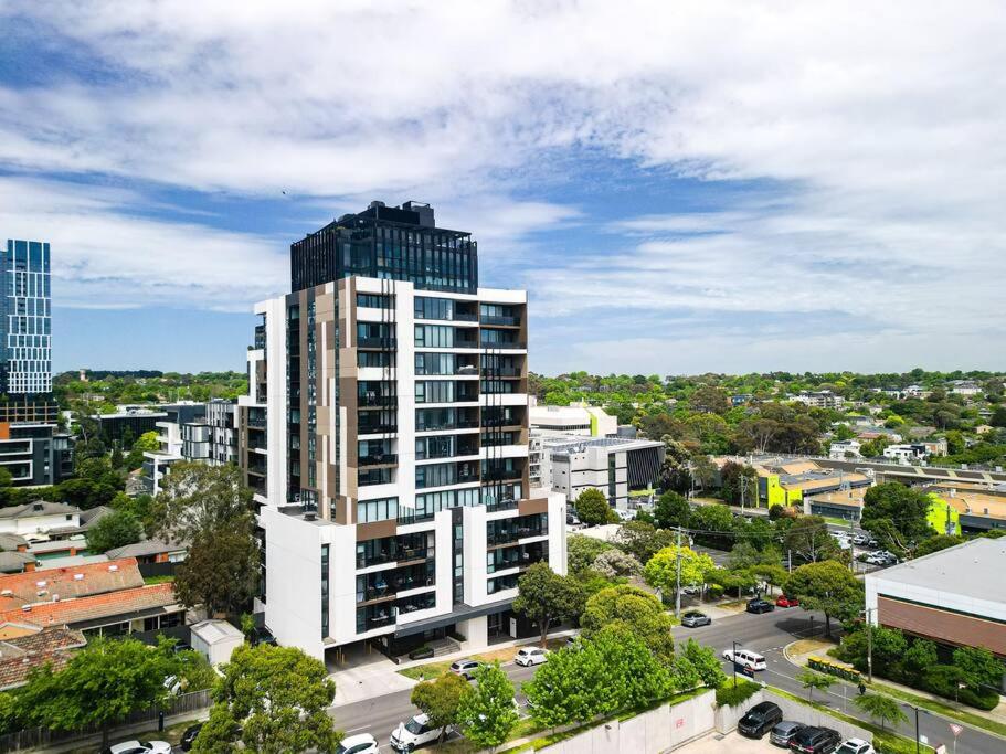 StayAU Bright Modern Box Hill in Prime Location