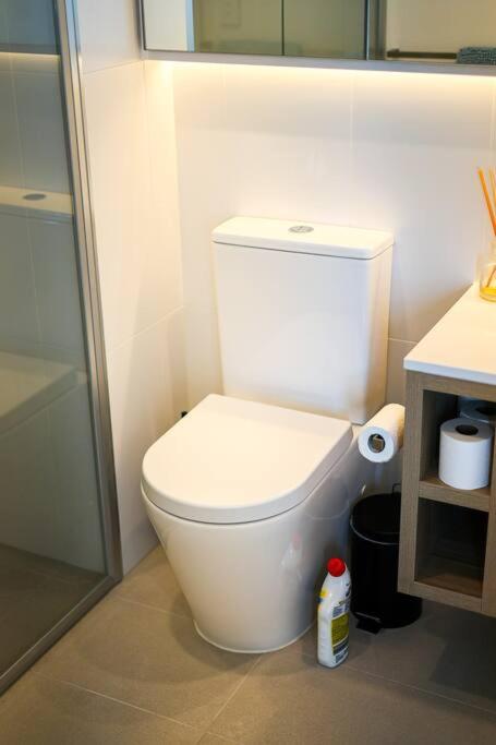 StayAU Bright Modern Box Hill in Prime Location
