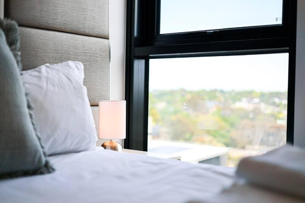 StayAU Bright Modern Box Hill in Prime Location