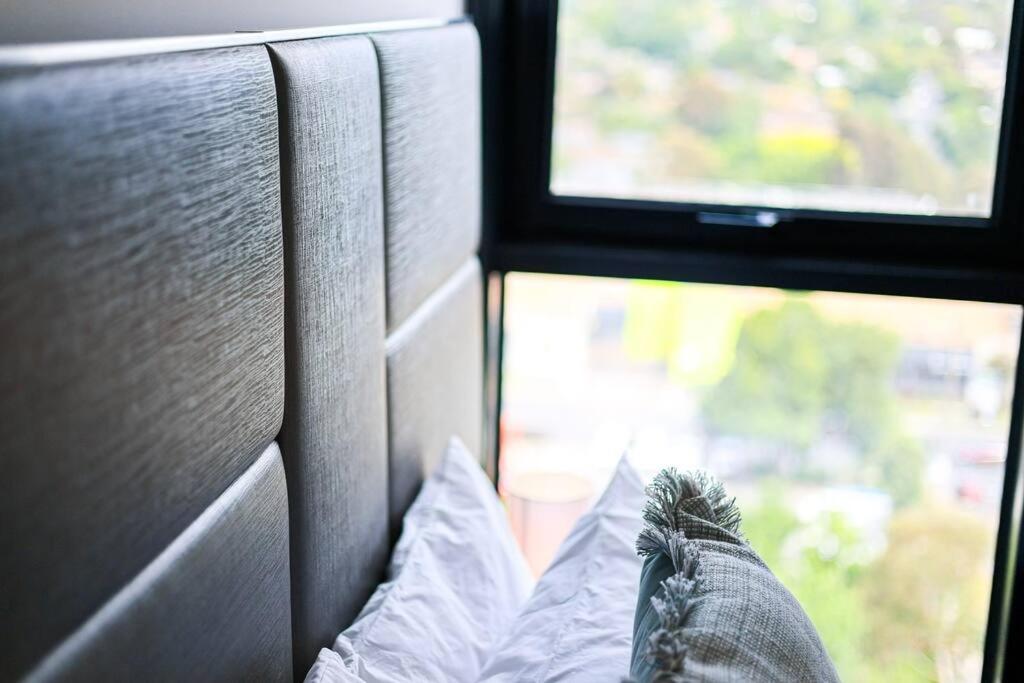 StayAU Bright Modern Box Hill in Prime Location