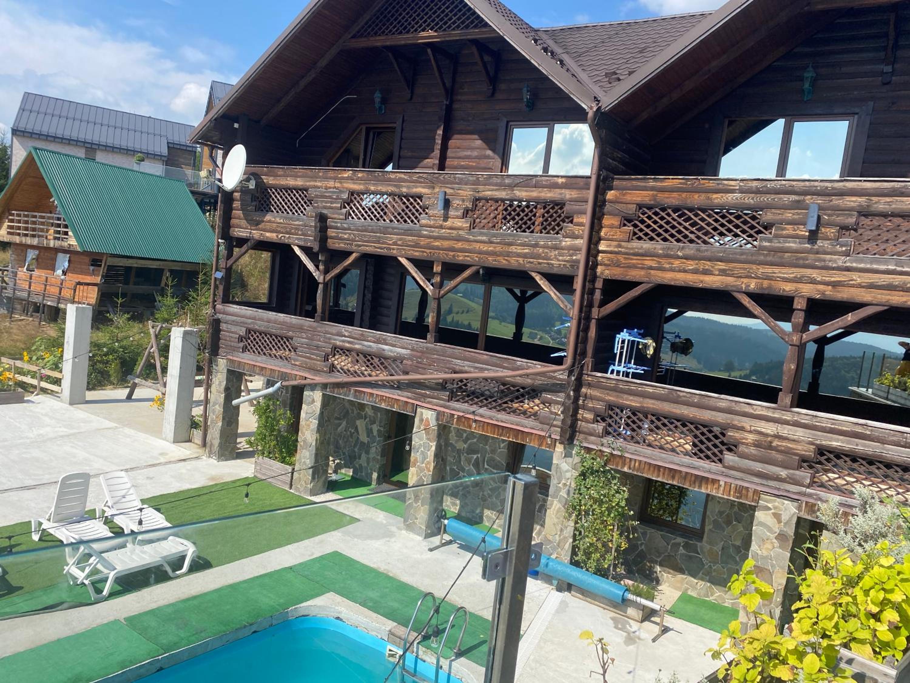 Private Cottage 375