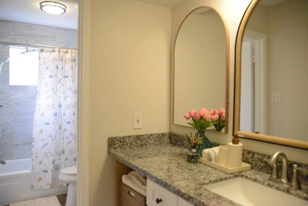 Adorable & Convenient Home in Katy