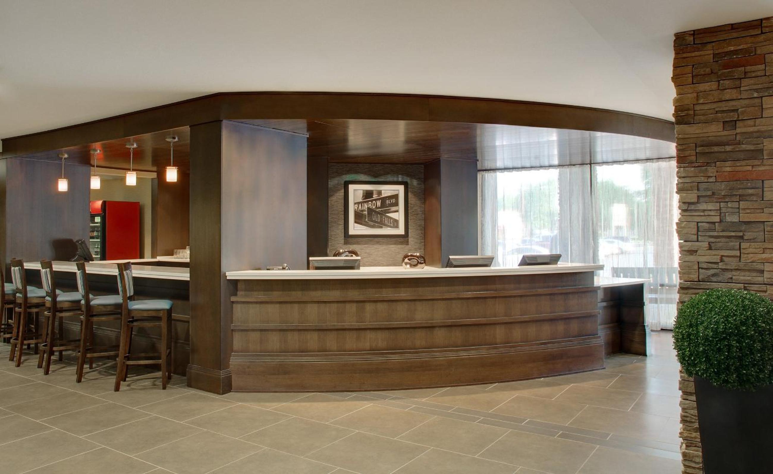 Crowne Plaza Niagara Falls NY - Riverside by IHG - Image 2