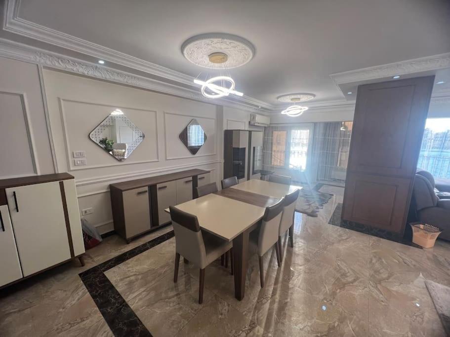 Fantastic Nile view Apartment