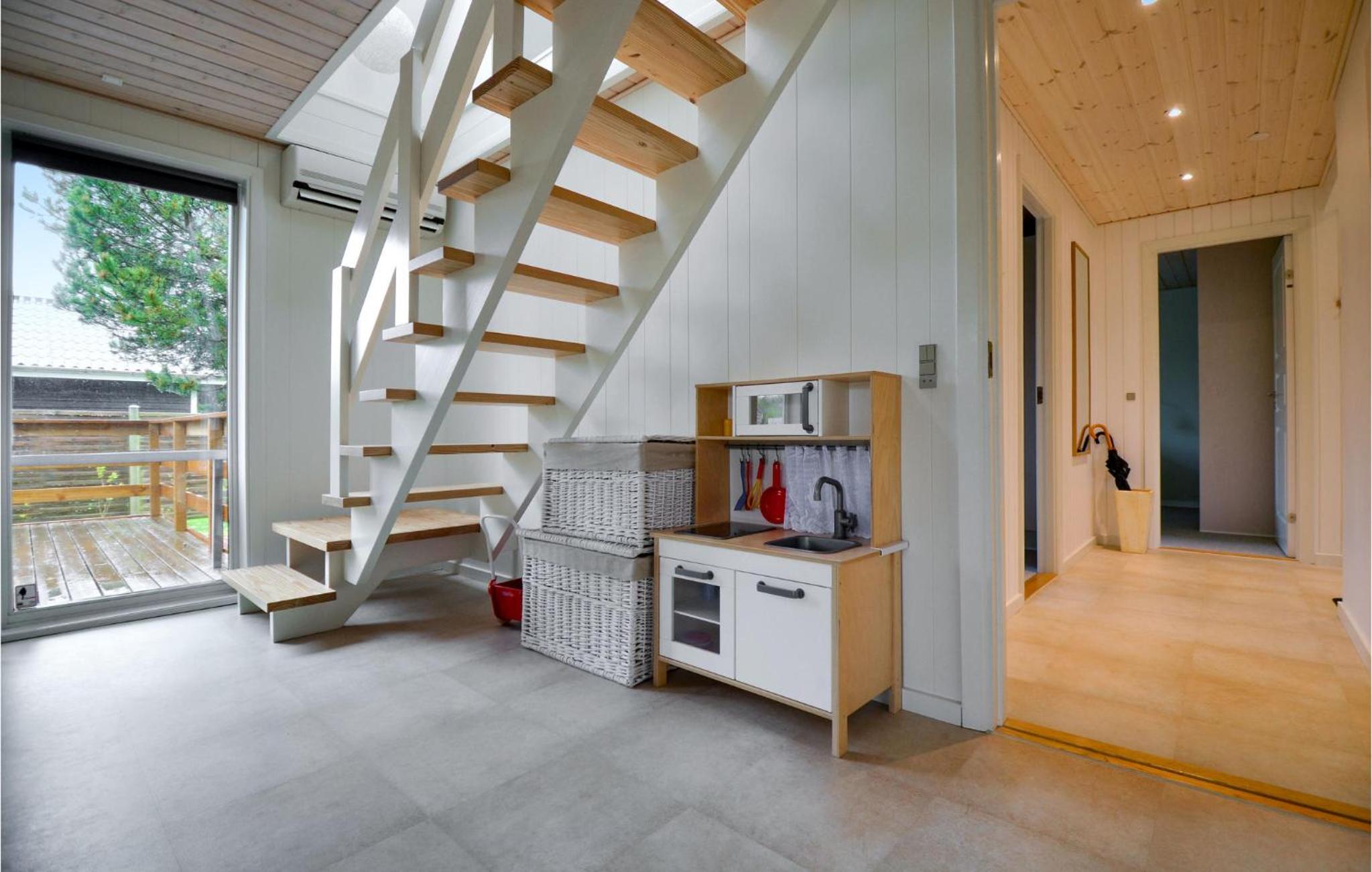 Amazing Home In Glesborg With Sauna