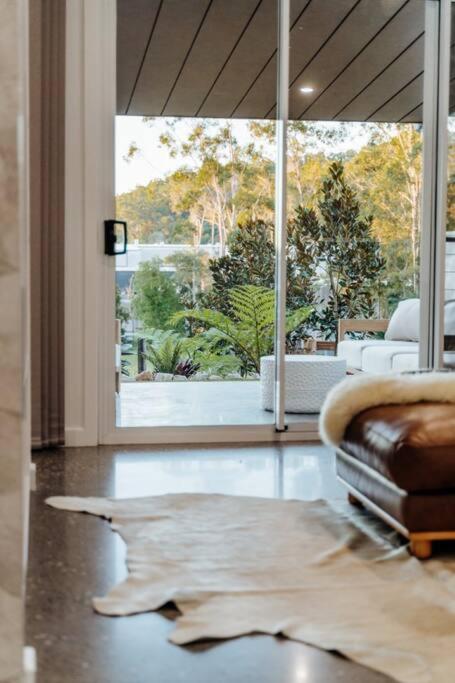 Luxury Bush Retreat with baby highland cows