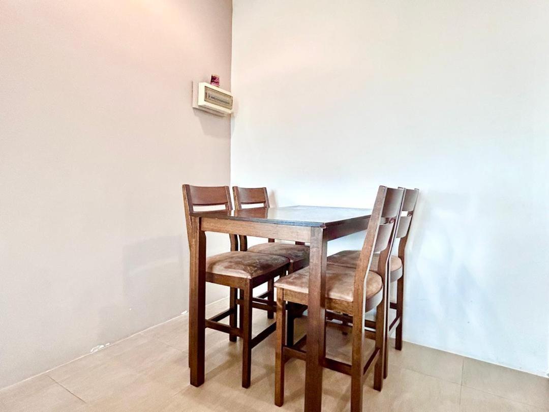 Jeff & Ricky Homestay128-Rex Residence photo 2