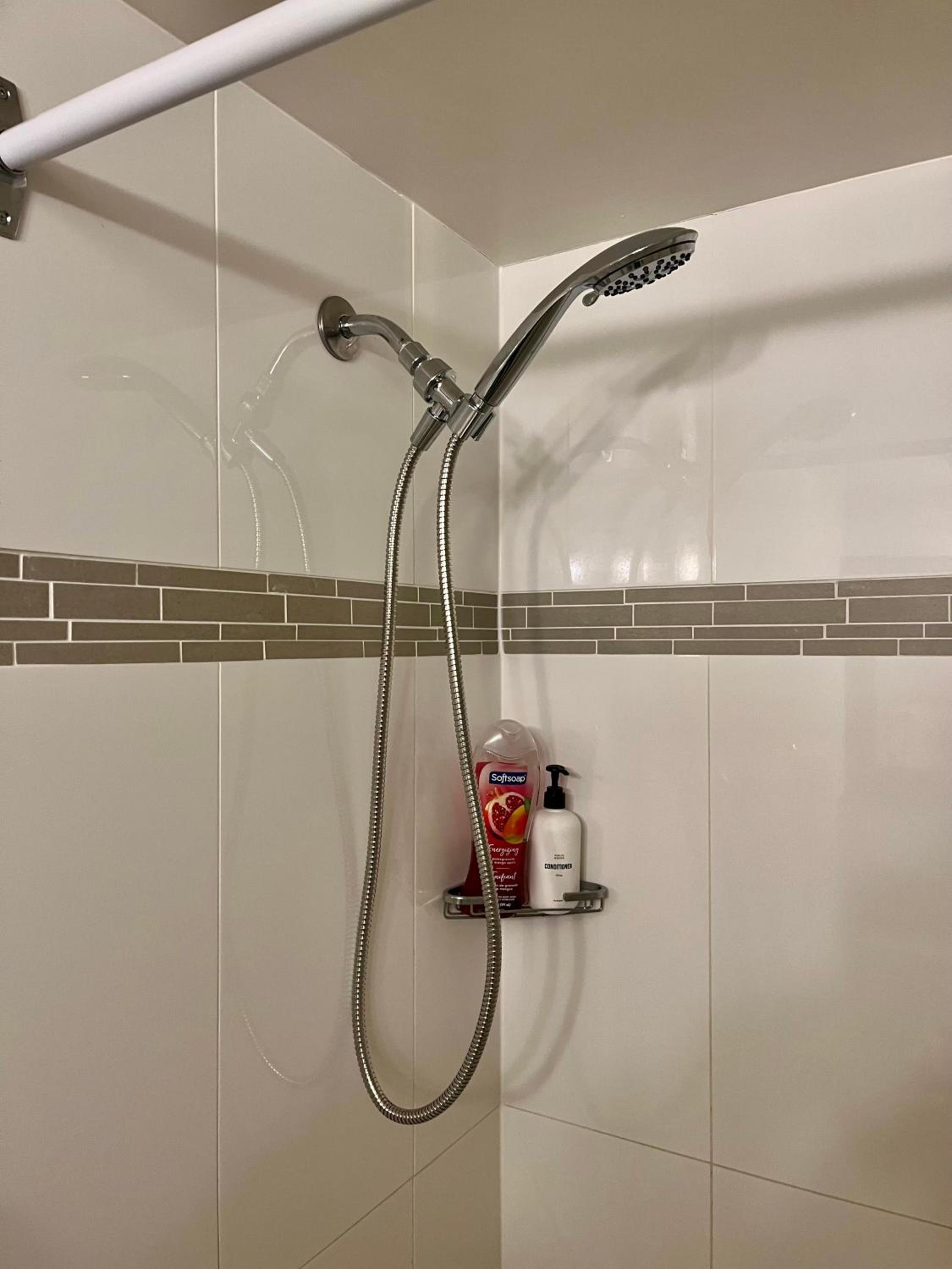 Tantalus Lodge Whistlers Boutique Hotel Suite